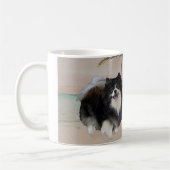 Schwarzer Spitz mit Sailboat Kaffeetasse (Links)