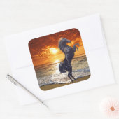 Schwarzer Stallion Quadratischer Aufkleber (Umschlag)