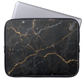 Schwarzer Stein mit goldenen und silbernen Venen Laptopschutzhülle (Vorderseite)