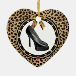Schwarzer Stiletto Cheetah Personalisiertes Herz O Keramikornament