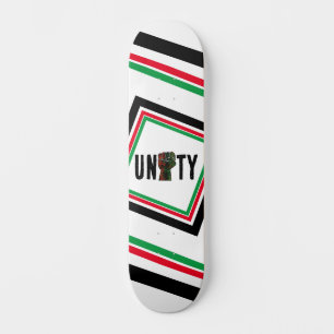 Schwarzer Stolz rote grüne Faust panafrikanische F Skateboard