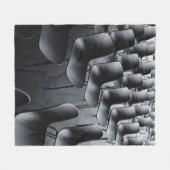 SCHWARZER STUHL LOT FLEECEDECKE (Vorderseite (Horizontal))