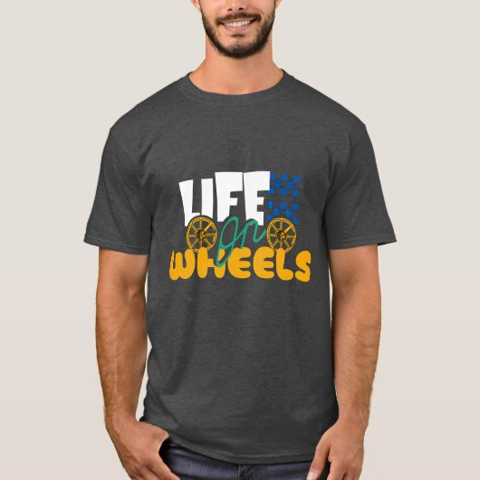 "Schwarzer T - Shirt mit "Leben auf Rädern" Text. (Vorderseite)