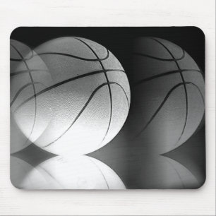 Schwarzer u. weißer Rollen-Basketball-Ball Mousepad