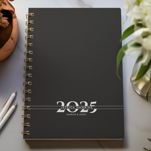 Schwarzer Überlappen Text Split Year Weekly Planer