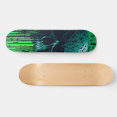 Schwarzer und grüner Computercode-Totenkopf #3 Skateboard (Horizontal)