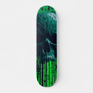 Schwarzer und grüner Computercode-Totenkopf #3 Skateboard