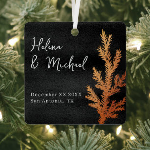 Schwarzer und kupferner Winterhochzeit Tannenast Ornament Aus Metall