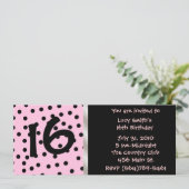 Schwarzer und rosa Punkt Geburtstag Einladung (Stehend Vorderseite)