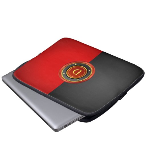 Schwarzer und roter Poker-Chip mit Monogramm Laptopschutzhülle (Vorne Knopf)