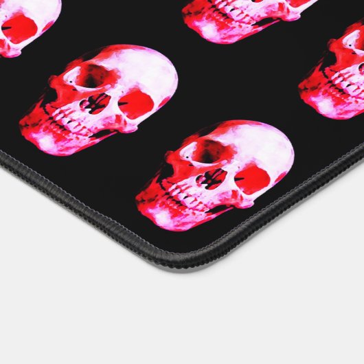Schwarzer und Roter Schädel Schreibtischunterlage (Ecke)