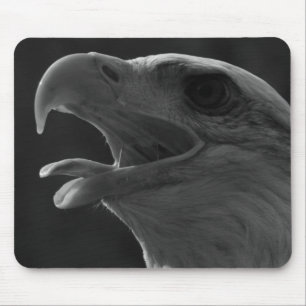 Schwarzer und weißer Adler Mousepad