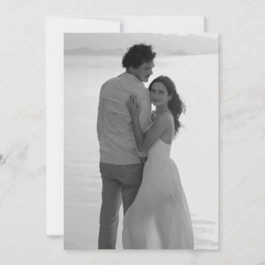 Schwarzer und weißer Foto - Goldtext Save the Date (Rückseite)