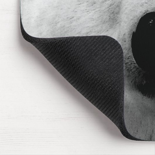 Schwarzer und weißer Polar Mousepad (Ecke)