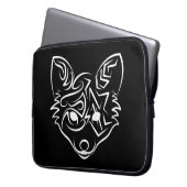 Schwarzer und weißer Stammesfuchs Laptopschutzhülle (Vorderseite Links)
