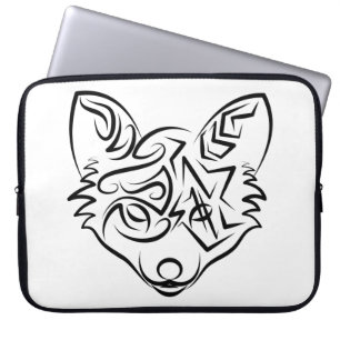 Schwarzer und weißer Stammesfuchs Laptopschutzhülle