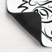 Schwarzer und weißer Stammesfuchs Mousepad (Ecke)