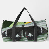 Schwarzer und weißer tropischer Schmetterling Duffle Bag (Rückseite)