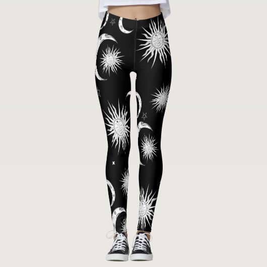Schwarzer und weißer Whimsischer Sonnenmond und -s Leggings (Vorderseite)