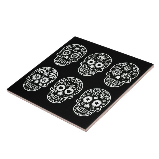 Schwarzer und weißer Zuckerschädel Fliese (Seite)