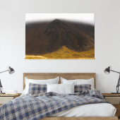 Schwarzer Vulkanberg und tiefer Wolken Leinwand Ku (Insitu (Schlafzimmer))