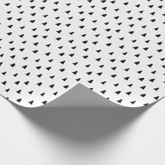 Schwarzer Weihnachtsbaum skandinavisches Muster Geschenkpapier (Ecke)