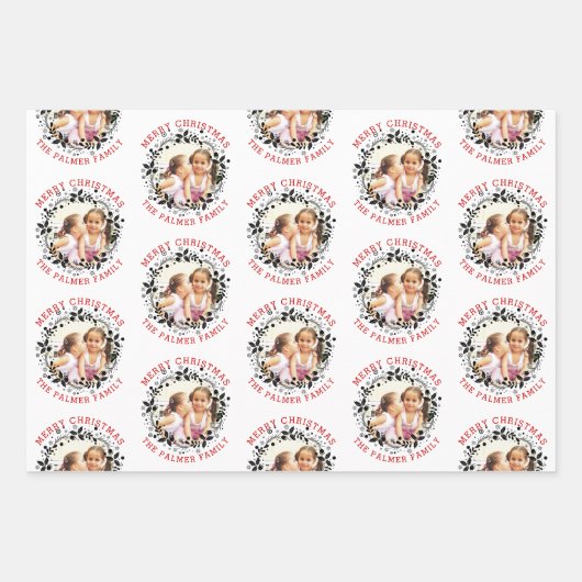 Schwarzer Weihnachtskranz, rotes, fröhliches Weihn Geschenkpapier Set (Vorderseite)