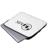 Schwarzer Weltkugel Name Monogramm Reisedetails hi Laptopschutzhülle (Vorne Knopf)