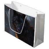 Schwarzer Wolf Große Geschenktüte (Vorderseite Schrägansicht)