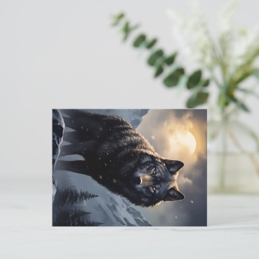 Schwarzer Wolf im Snowy Mountains Postkarte (Stehend Vorderseite)