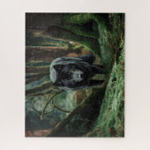 Schwarzer Wolf kommt aus dem Wald Puzzle (Vertikal)