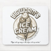 Schwarzer Wurm Mousepad (Vorne)