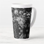 Schwarzes abstraktes Design Milchtasse (Rechte Ecke)
