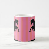 Schwarzes Aufzuchtorn (rosa gestreift) Kaffeetasse (Mittel)
