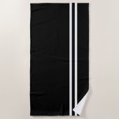 Schwarzes Badetuch mit weißen Linien (Vorderseite)