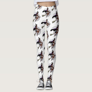 Schwarzes Button auf Hexen Leggings