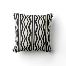 Schwarzes Cream, weißes geometrisches Muster