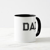 Schwarzes "DAD" Geburtstags-Vatertagsgeschenk Tasse (VorderseiteRechts)