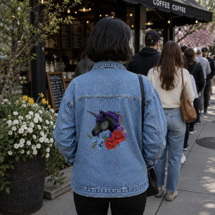Schwarzes Einhorn Lila Mitternachtsgartenblumen Jeansjacke