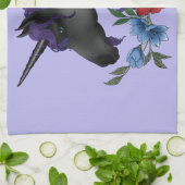 Schwarzes Einhorn und Blume Geschirrtuch (Gefaltet)
