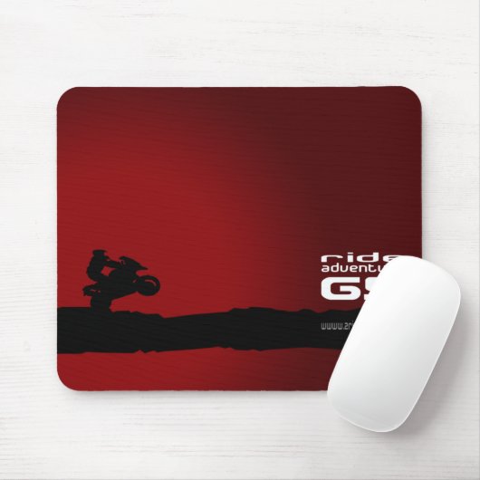 Schwarzes Fahrt-Abenteuer-GS auf roten Mousepad (Mit Mouse)
