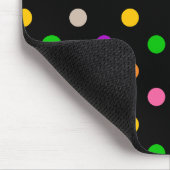 Schwarzes farbenfrohes Regenbogen-Punkte-Design Mousepad (Ecke)