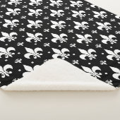 Schwarzes Fleur-de-lis-Muster Sherpadecke (3/4)