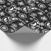 Schwarzes Floral Paisley Illustration Muster Desig Geschenkpapier (Ecke)