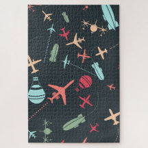 Schwarzes Flugzeug und Flugmuster