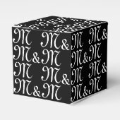 Schwarzes Geschenk mit den Initials eines Paares Geschenkschachtel (Vorderseite)