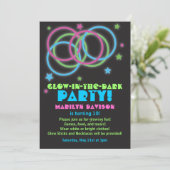 Schwarzes Glühen in den dunklen Rings-Party Einlad Einladung (Stehend Vorderseite)