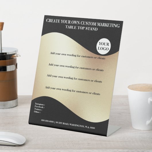 Schwarzes Goldbanner mit Logo-Desktop-Büro 8x10 Sockelschild (In SItu)