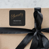 Schwarzes Goldnamensskript 70. Geburtstag Quadratischer Aufkleber