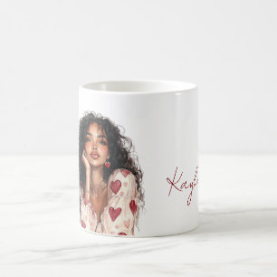 Schwarzes Haar Mädchen Rote Herzen Bluse Kaffeetasse